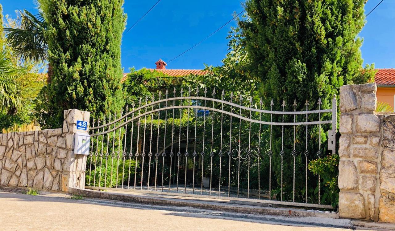 Apartment N&M Omišalj Εξωτερικό φωτογραφία